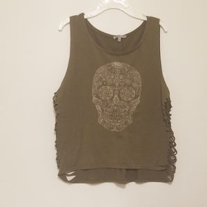 Geen tanktop with mandala skull and side cutouts